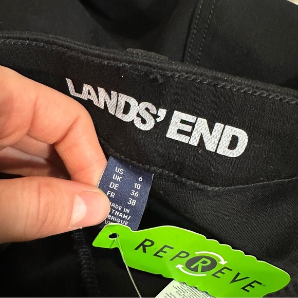 Nwot lands end Women's Mid Rise Straight Leg Jeans - Black - Picture 4 of 5